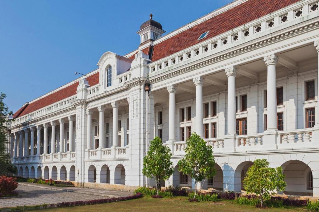 Oriental Residence Pasar Baru Jakarta Exteriör bild